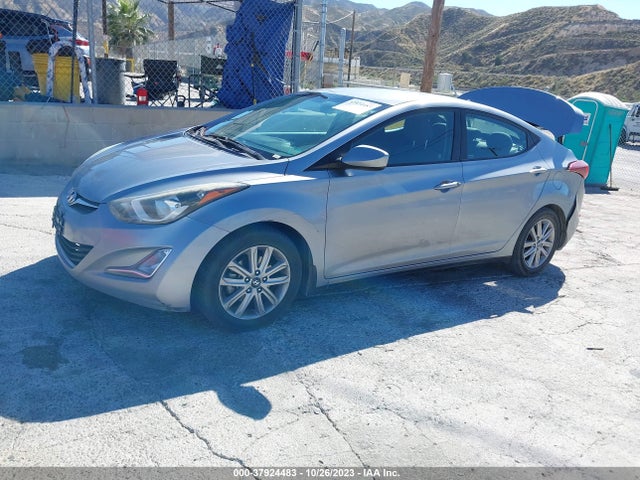Hyundai ELANTRA SE 2015 5NPDH4AE5FH583978 Image 2