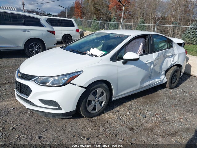 Chevrolet Cruze Ls Auto 2018 1G1BC5SM1J7218785 Image 2