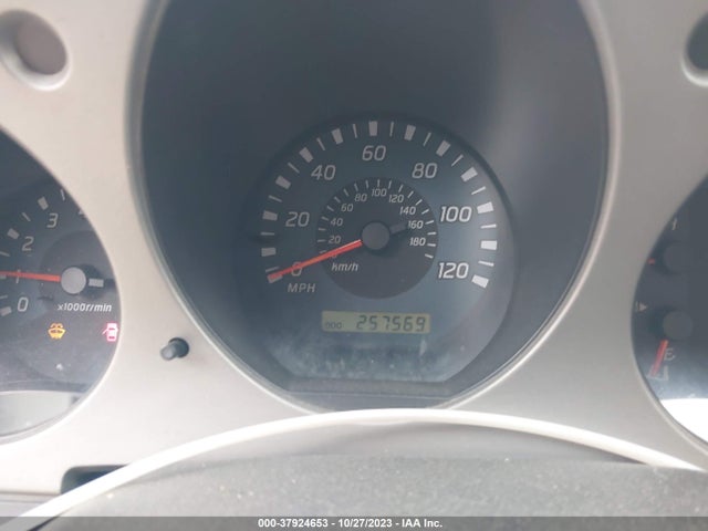 2002 NISSAN FRONTIER 4WD SE VIN: 1N6ED29Y82C368018