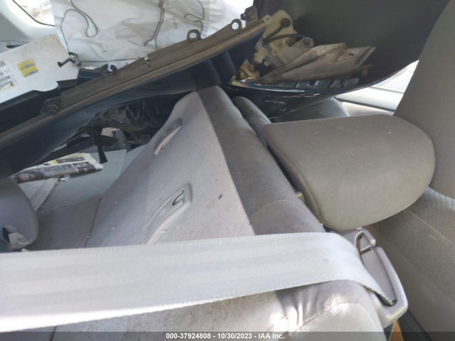 Toyota Prius Two 2014 JTDKN3DU9E1771969 Image 8
