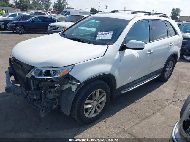 KIA SORENTO LX 2014 5XYKT4A69EG501089 Image 2