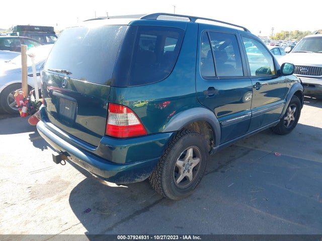 1998 MERCEDES-BENZ ML 320 CLASSIC VIN: 4JGAB54E1WA017650