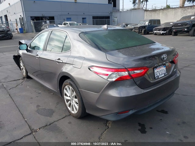 2019 Toyota Camry Le მანქანა იყიდება აუქციონზე, vin: 4T1B11HK1KU708900, აუქციონის ნომერი: 37924946