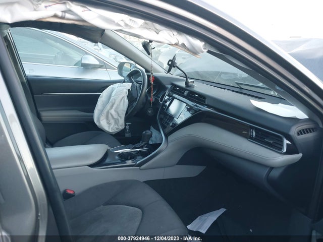 2019 Toyota Camry Le მანქანა იყიდება აუქციონზე, vin: 4T1B11HK1KU708900, აუქციონის ნომერი: 37924946