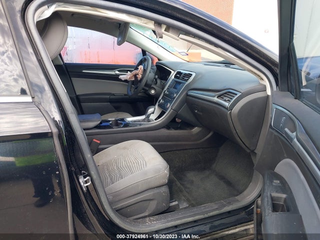 Ford FUSION S 2016 3FA6P0G79GR143389 Image 5