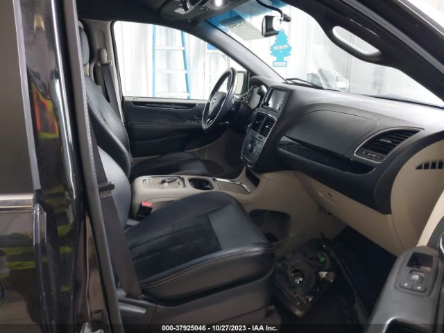 2C4RDGCG3GR331605 Dodge Grand Caravan Sxt
