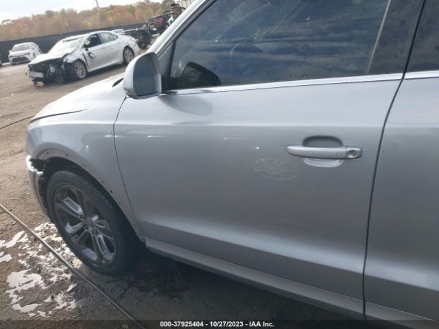 WA1EFCFS7FR007220 Audi Q3 2.0t Premium Plus