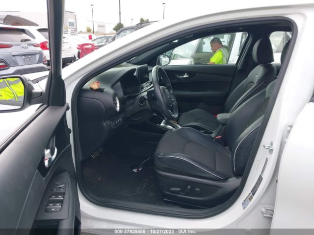 3KPF34AD2ME388355 KIA Forte Gt-line