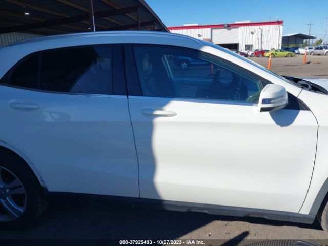 WDCTG4GB9HJ330310 Mercedes-Benz Gla Gla 250