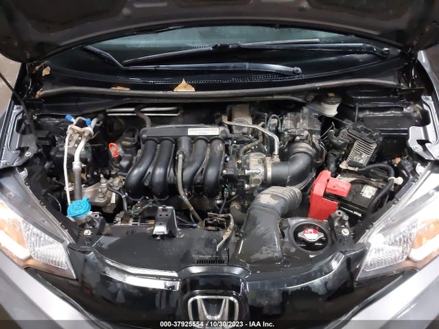 Honda FIT LX 2017 3HGGK5H53HM706024 Image 10