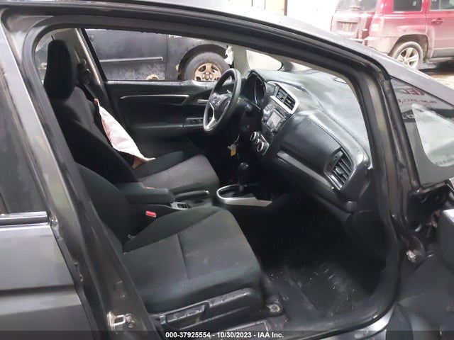 Honda FIT LX 2017 3HGGK5H53HM706024 Image 5