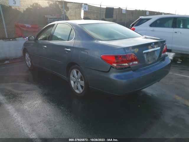 2005 LEXUS ES 330 VIN: JTHBA30G255068880
