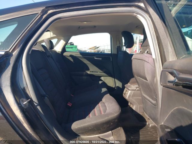 1FA6P0HD0E5353402 Ford FUSION SE