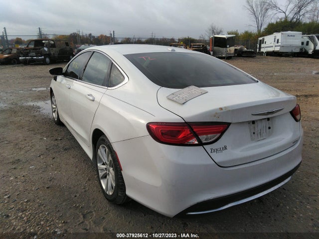 Chrysler 200 Limited 2015 1C3CCCAB0FN553205 Image 3
