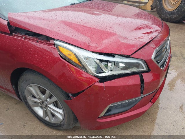 Hyundai SONATA SE 2015 5NPE24AF8FH123650 Image 6