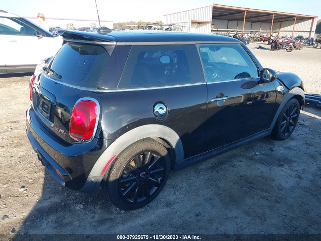 2016 MINI HARDTOP WMWXP7C57G3B49380 Photo 3