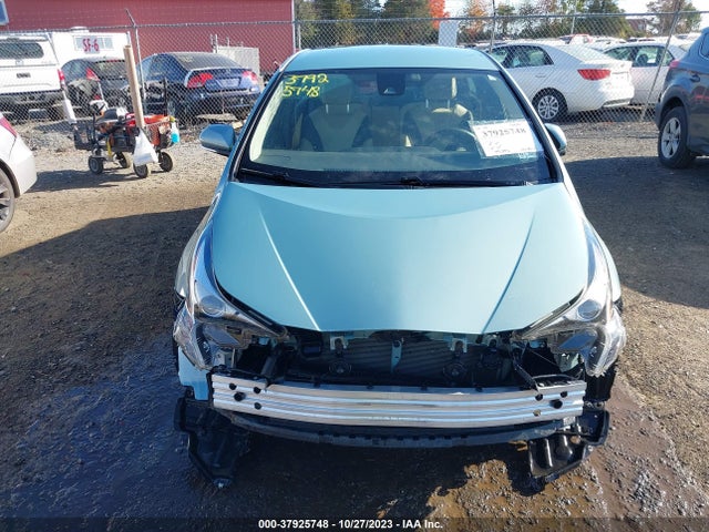 Toyota Prius Two 2017 JTDKBRFU2H3032024 Image 12