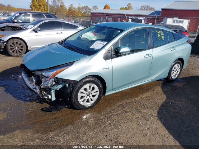 Toyota Prius Two 2017 JTDKBRFU2H3032024 Image 2