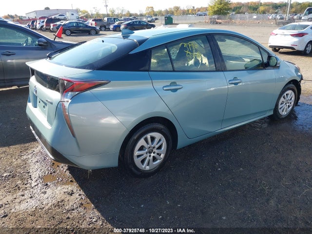 Toyota Prius Two 2017 JTDKBRFU2H3032024 Image 4