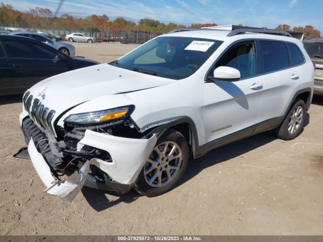 1C4PJLCB4FW782884 Jeep Cherokee Latitude