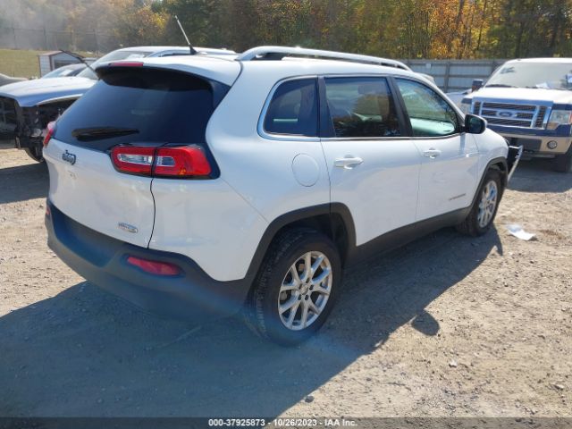1C4PJLCB4FW782884 Jeep Cherokee Latitude