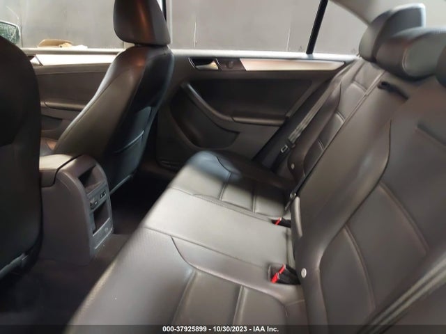 3VWB17AJ1EM203387 Volkswagen Jetta Sedan Se W/connectivity