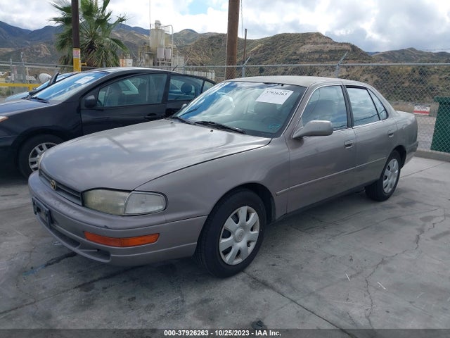 1993 TOYOTA CAMRY LE VIN: JT2VK12E2P0166022
