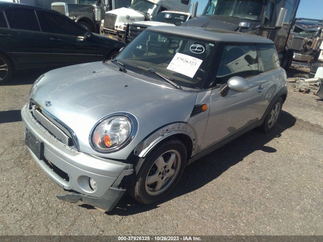 2007 MINI COOPER HARDTOP WMWMF33587TT55402 Photo 1