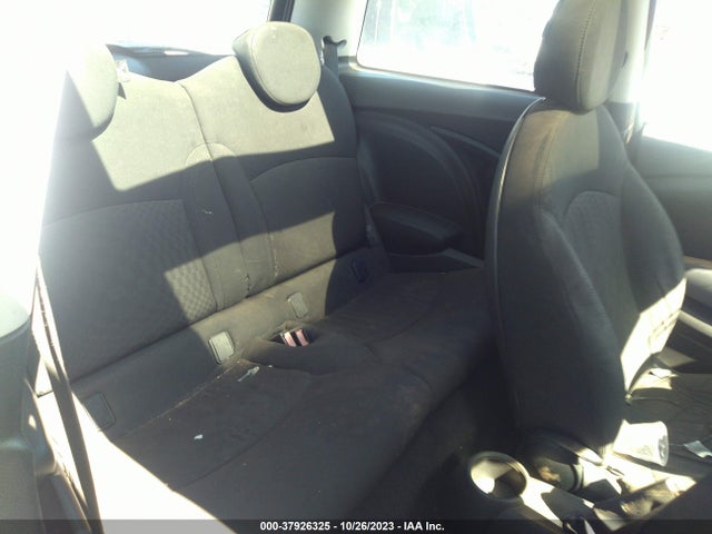 2007 MINI COOPER HARDTOP WMWMF33587TT55402 Photo 7