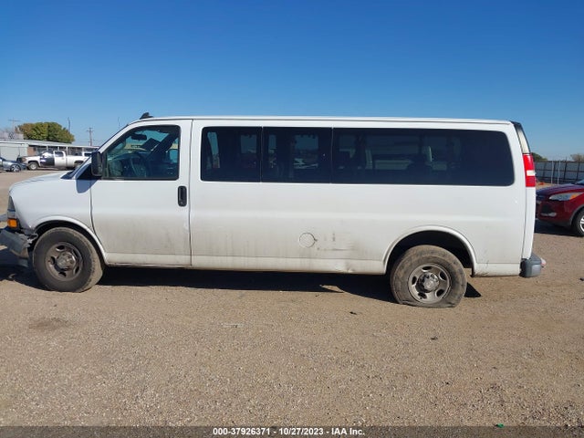 Chevrolet Express Passenger Lt 2018 1GAZGPFG1J1244258 Image 15