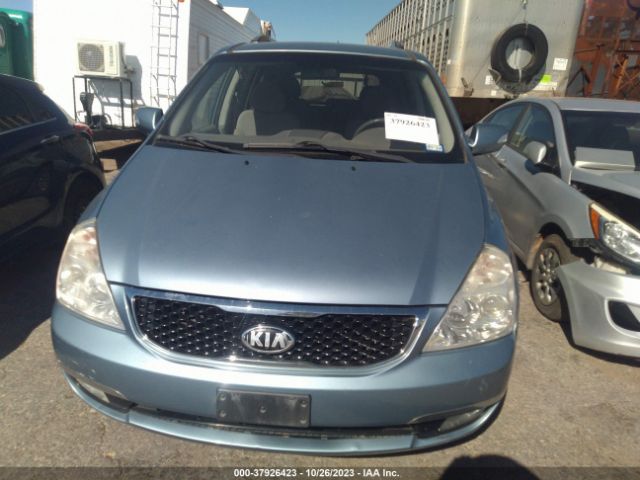 KNDMG4C74E6589362 KIA SEDONA LX