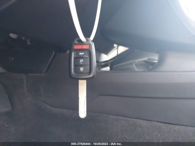 2HGFC2F65KH538928 Honda Civic Sedan Lx