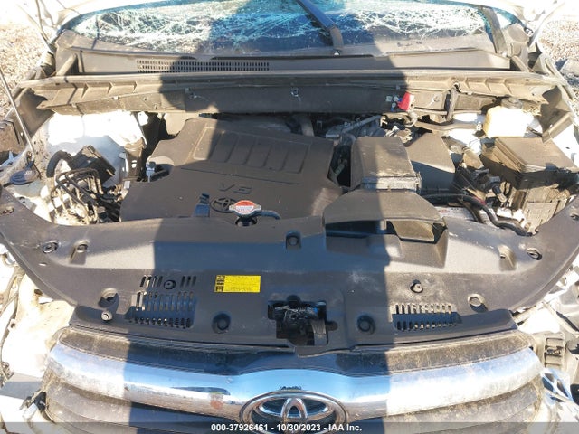Toyota Highlander Le V6 2016 5TDBKRFHXGS274334 Image 10