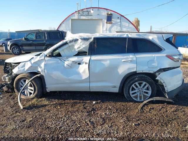 Toyota Highlander Le V6 2016 5TDBKRFHXGS274334 Image 15