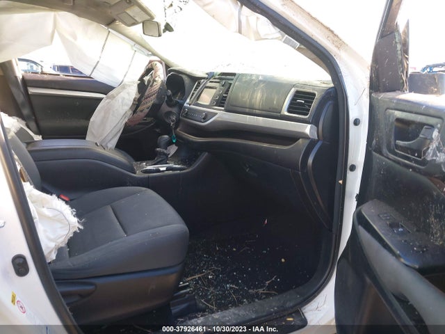 Toyota Highlander Le V6 2016 5TDBKRFHXGS274334 Image 5