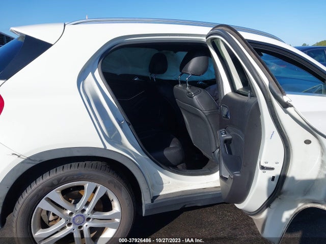 WDCTG4GB0GJ211818 Mercedes-Benz Gla Gla 250