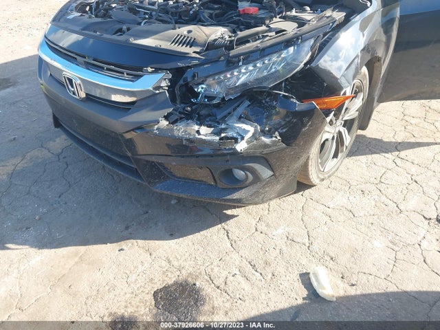 Honda Civic Touring 2017 19XFC1F99HE027133 Image 6