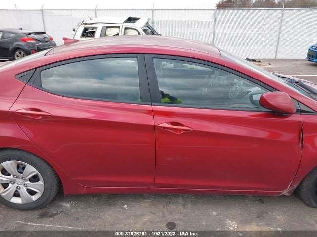 2016 HYUNDAI ELANTRA SE VIN: 5NPDH4AE4GH775961