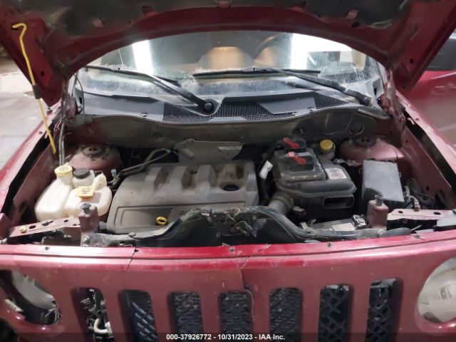 1C4NJPFB5GD651700 Jeep Patriot Latitude