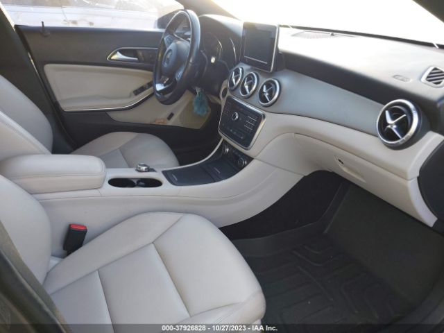 2015 MERCEDES-BENZ CLA 250 WDDSJ4EB6FN179704 Photo 4