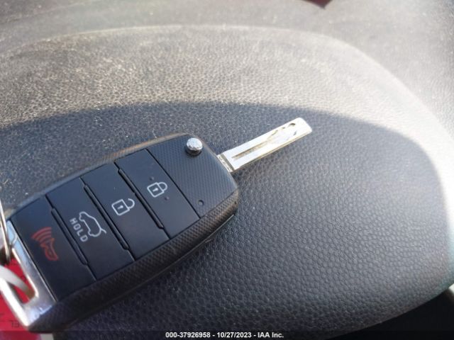 KNDJN2A20E7080156 KIA Soul Base