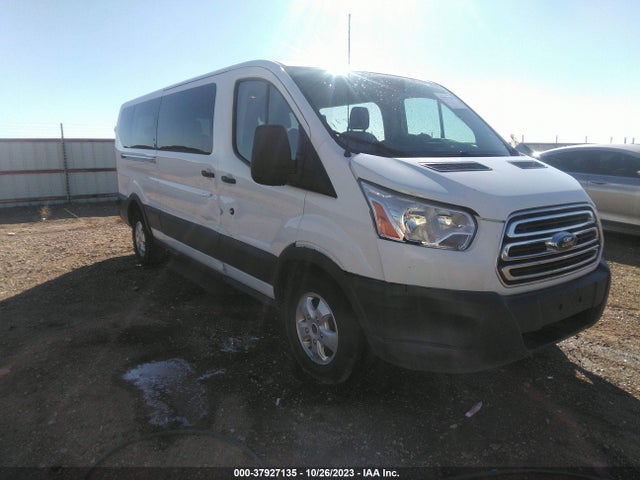 2018 1FBZX2YM7JKA70062 main image