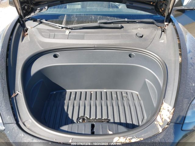5YJ3E1EA9PF433561 Tesla MODEL 3