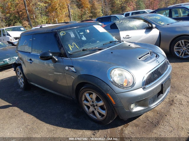 2010 MINI COOPER HARDTOP WMWMF7C53ATZ73905 Photo 0