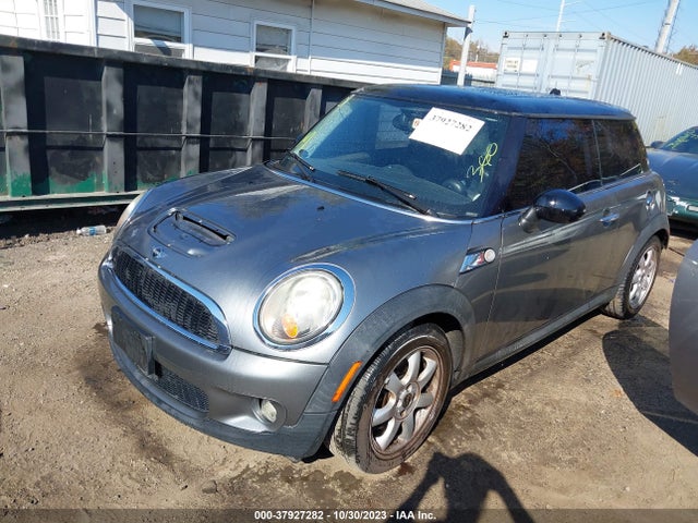 2010 MINI COOPER HARDTOP WMWMF7C53ATZ73905 Photo 1