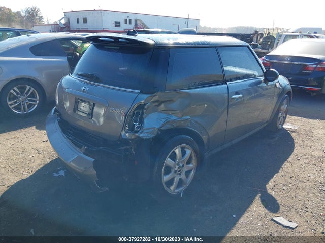 2010 MINI COOPER HARDTOP WMWMF7C53ATZ73905 Photo 3