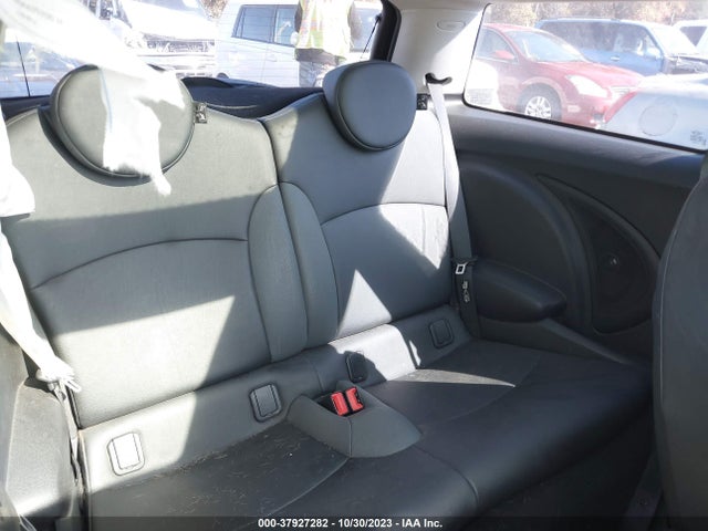 2010 MINI COOPER HARDTOP WMWMF7C53ATZ73905 Photo 7
