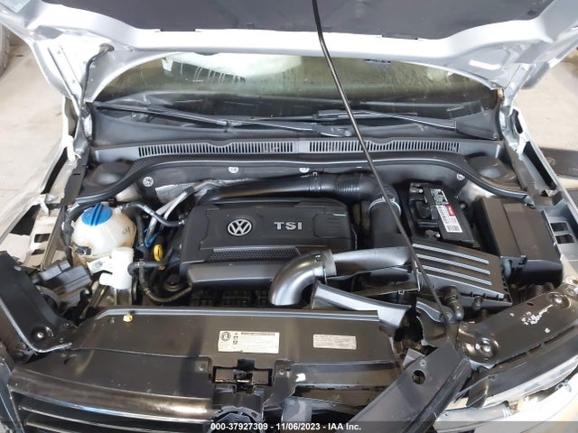 3VWD17AJ0EM401516 Volkswagen Jetta 1.8t Se