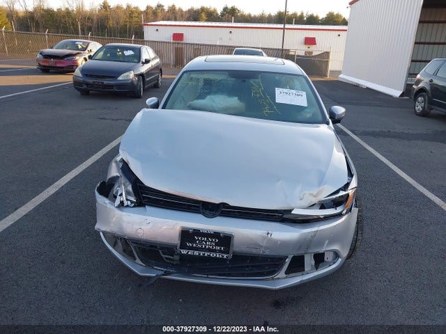 3VWD17AJ0EM401516 Volkswagen Jetta 1.8t Se