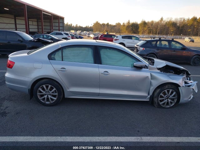 3VWD17AJ0EM401516 Volkswagen Jetta 1.8t Se